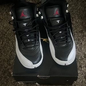 Boys Black and white 12’s